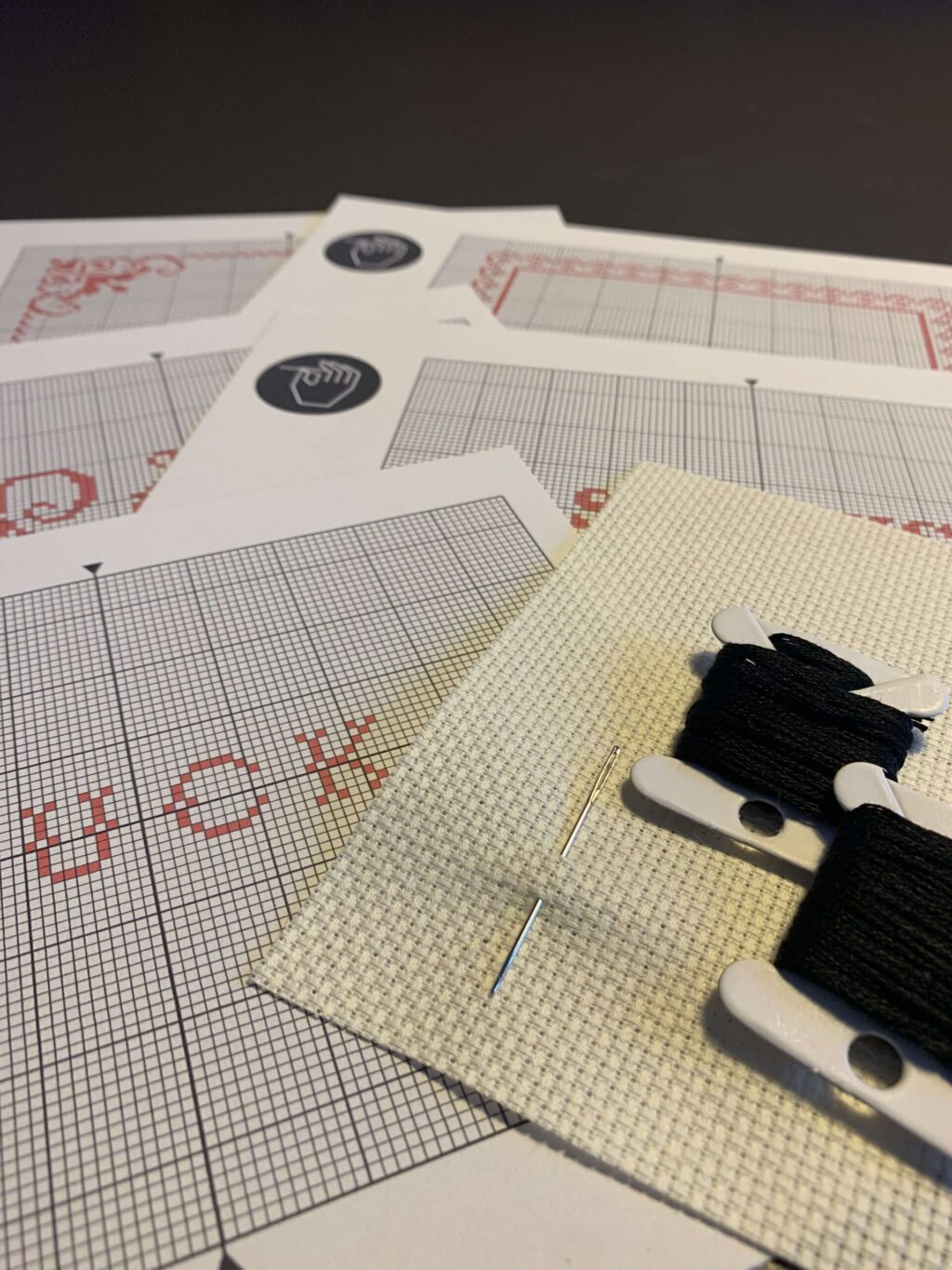 broderikit - Broder et bandeord