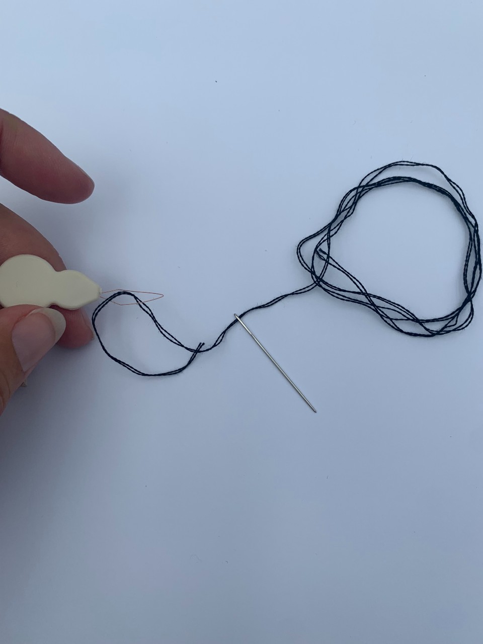 Naaletraeder_broderist_WEB6 Broderistens heavy metal nåletråder