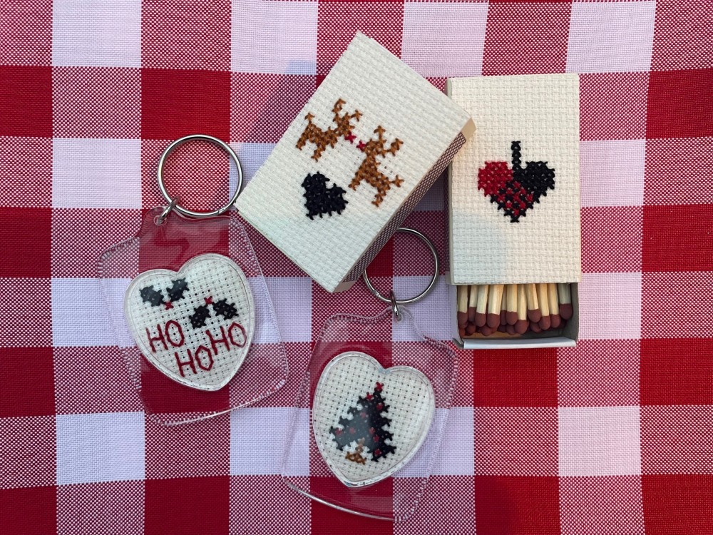 jul_broderist_broderi Mønstre til download - julemotiver