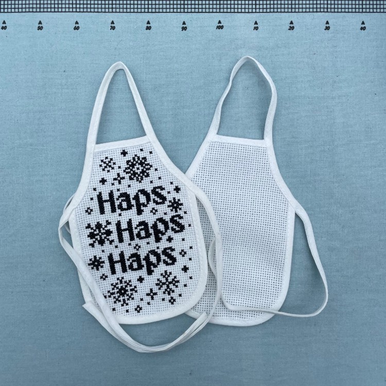 Broderist_flaskeforklæde_750x750 Broderistens flaskeforklæde