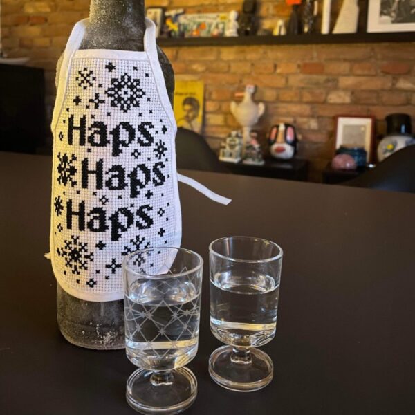 Broderistens snapseforklæder