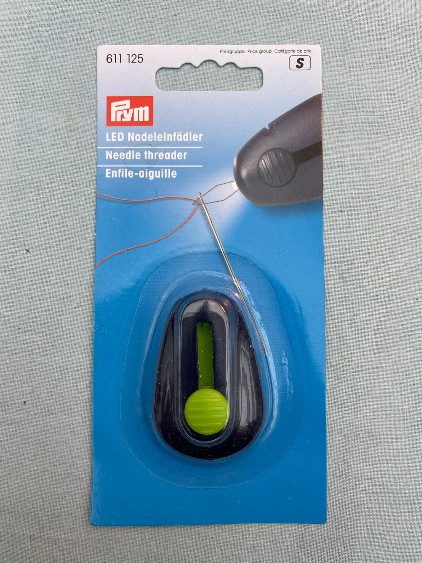 Broderist_naaletraeder_m_lys Broderistens nåletræder med lys - wuuhuu!