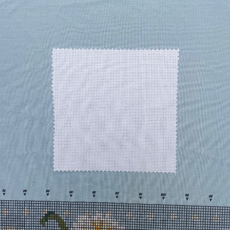 Broderistof | Aida 5,4 | HVID GLIMMER