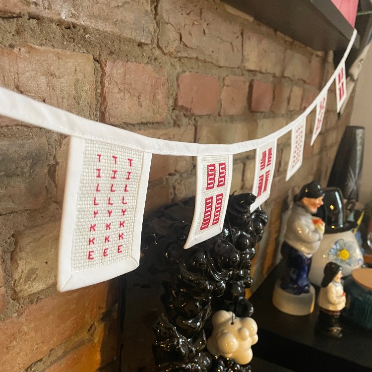 Broderistens_flagranke_5 Broderistens flotte flagranke - broderikit