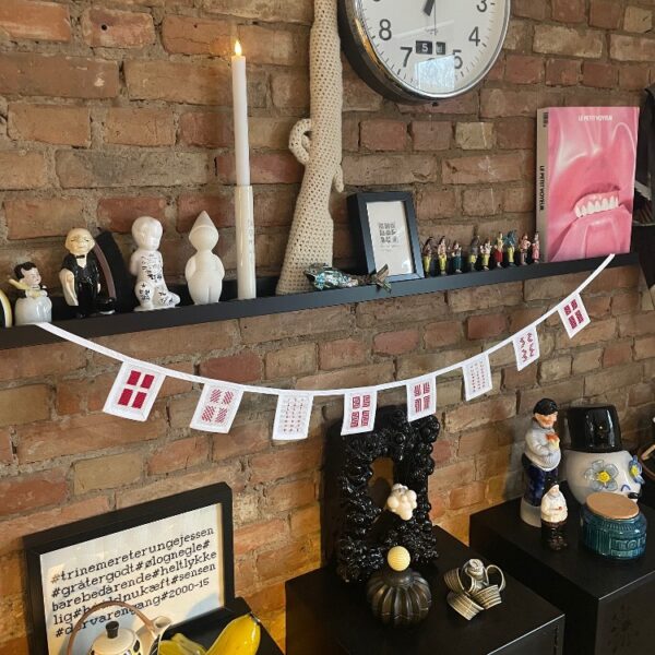 Broderistens flotte flagranke - broderikit