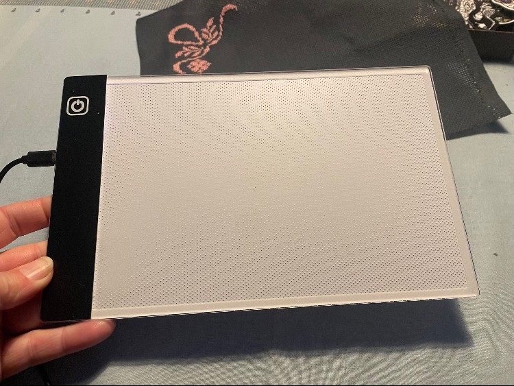 Broderistens lysplade (A5)