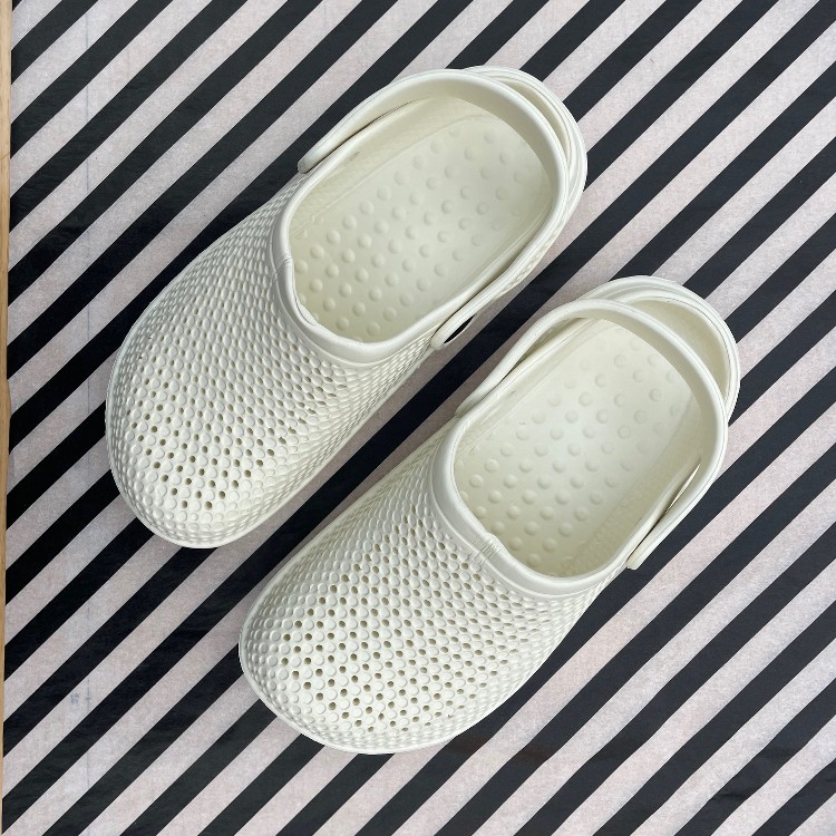 Broderist_sko_offwhite_sportsmode Broderistens broderede sko