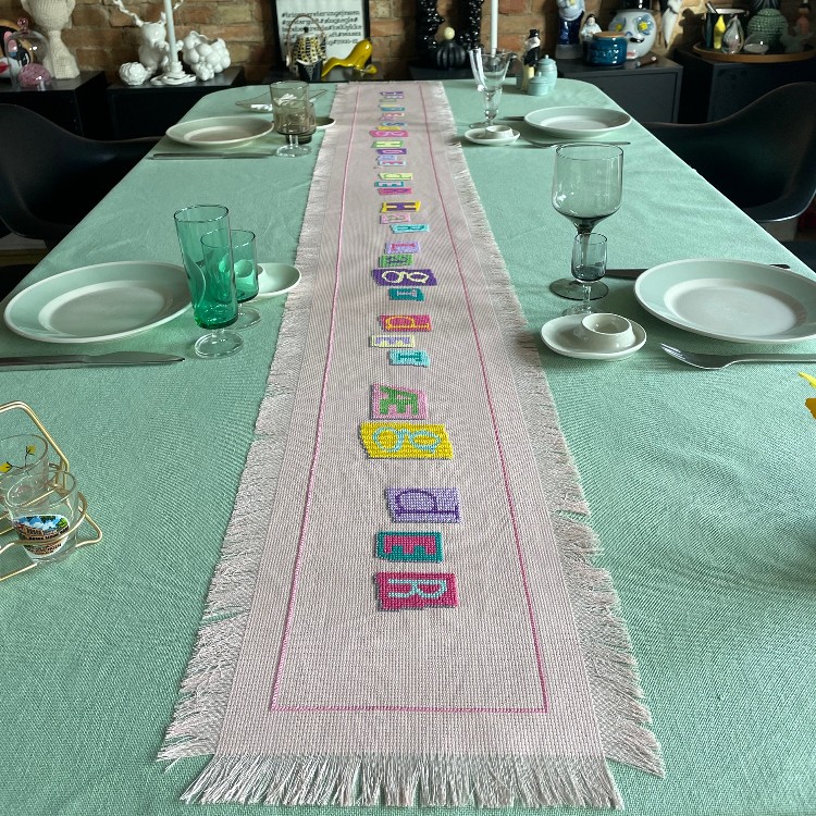 Latterligt lang påskeløber