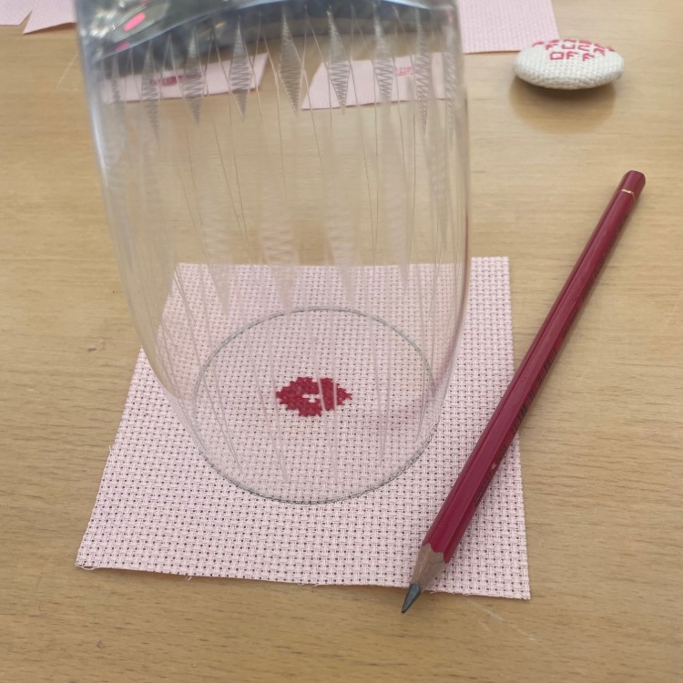 Broderistens KØNne knapper