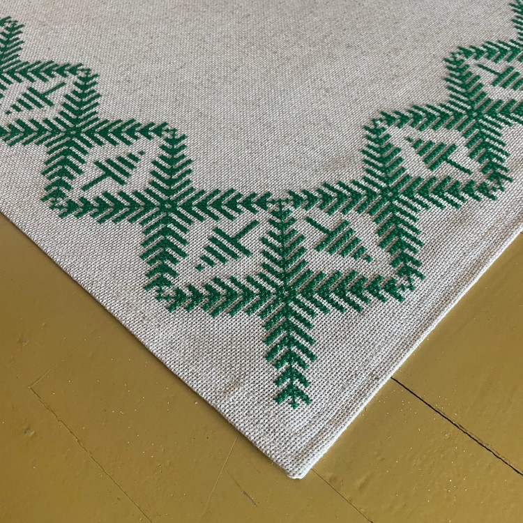 Broderistens "Grøn TOP" Juletræstæppe