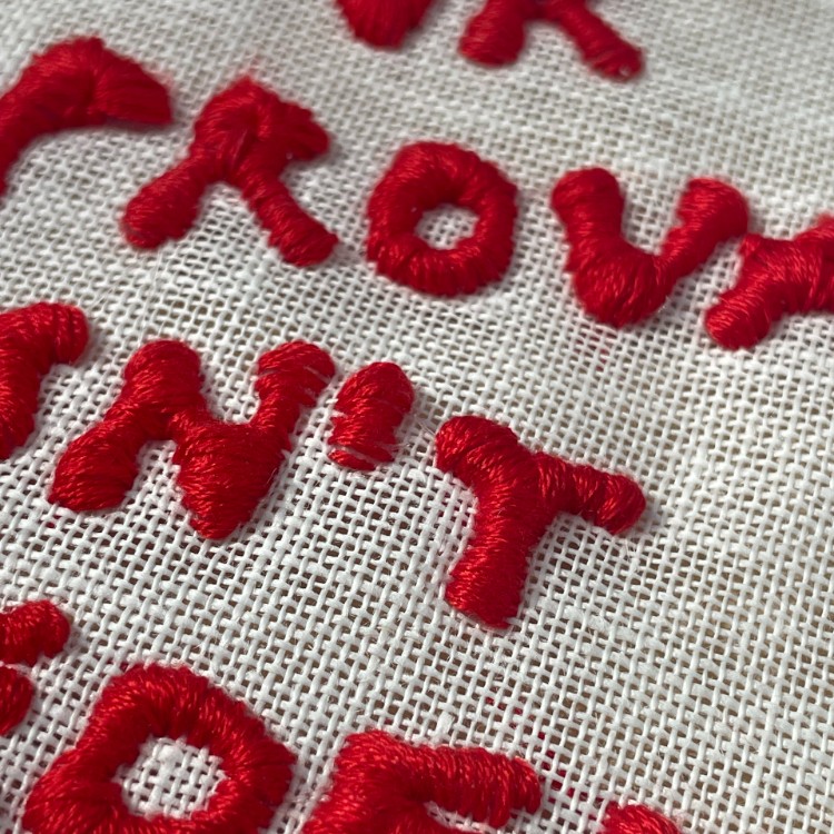 Broderist_fake_fransk_broderi_hoer Broderistof | Hør 11 tråde bleget