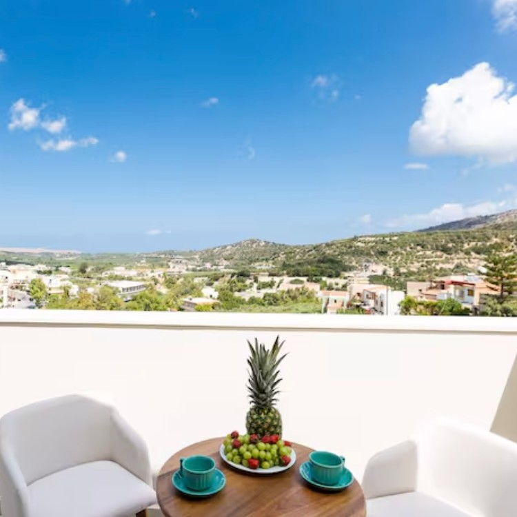 Luksus raseri broderi på Kreta 11.-17. maj 2026 (12.500 kr.)