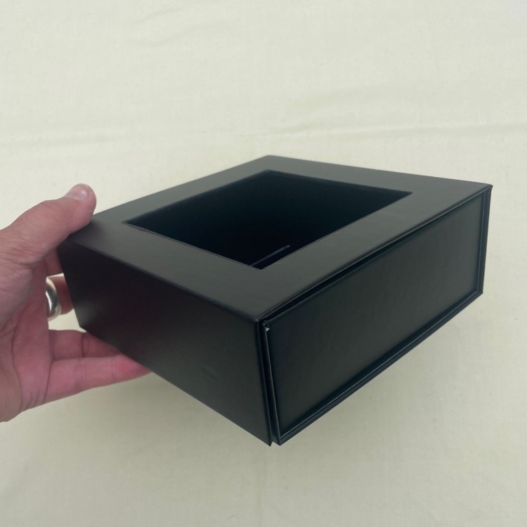 Broderistens Broderi Box