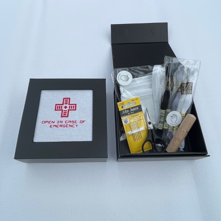 Broderist_Box_Emergency1 Broderistens "Emergency" box