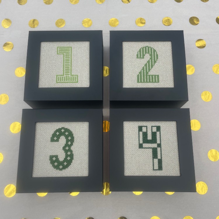 Broderist_adventsbox_web Mønstre til download - BOXE