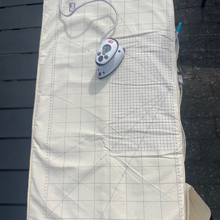 Broderistens underlag til mini dampstrygejernet