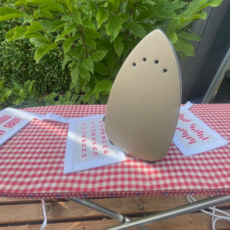 IMG_6510_broderist_mini_strygejern Broderistens mini dampstrygejern