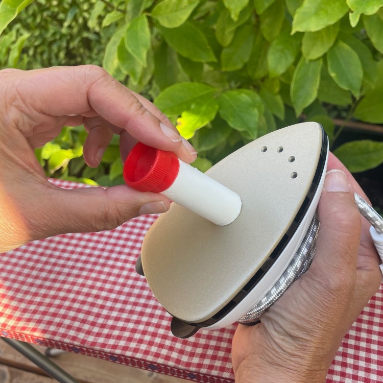 Broderistens rensestift til mini dampstrygejernet