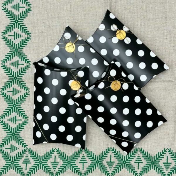 Broderist_adventskalender26_web2 Broderist X Dansk Kvindesamfund 2026
